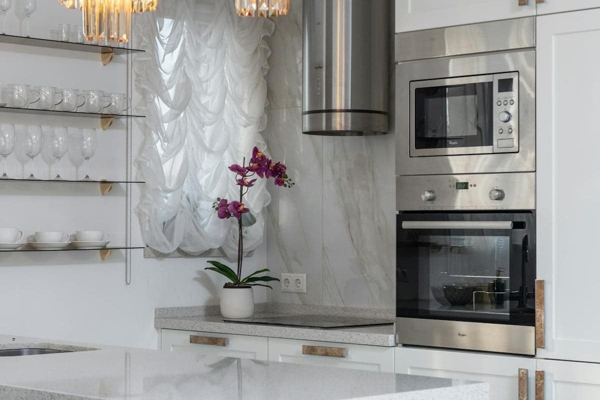 Barnsäkra köket – checklista och praktiska tips