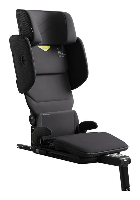 Axkid Up med nackstöd i högsta läge, visar stolens fulla justeringsomfång