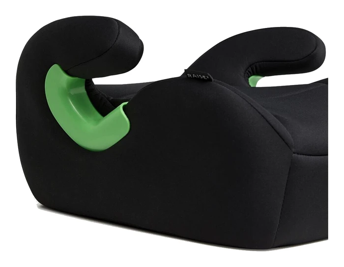 Närbild på Beemoo Raise 2:s gröna bältesguide och armstöd med ISOFIX-mekanism vid basen