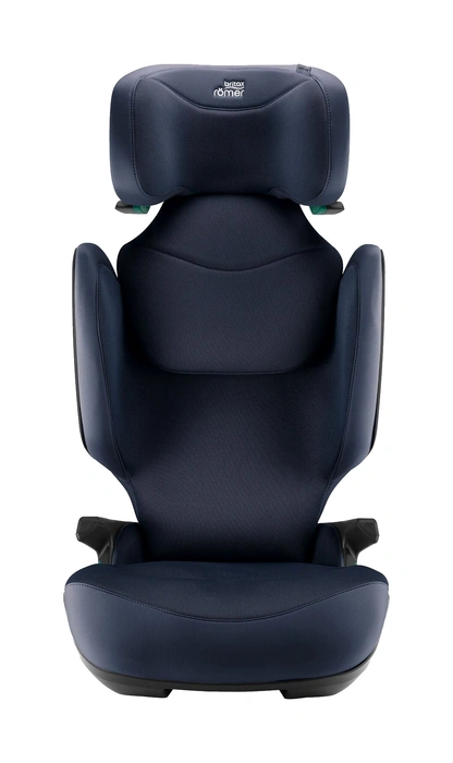 Britax Römer Kidfix Pro M framifrån med uppdraget nackstöd och synliga bältesguider