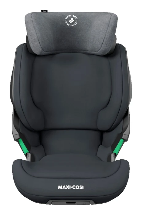 Maxi-Cosi Kore framifrån, visar de höga sidovingarna och nackstödets omslutande form