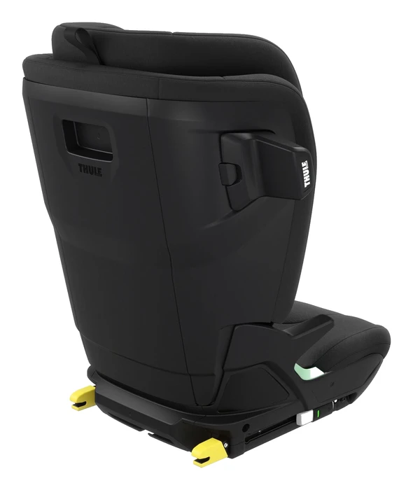 Thule Palm i svart sedd bakifrån, visar ISOFIX-krokar och sidokrocksskydd i detalj